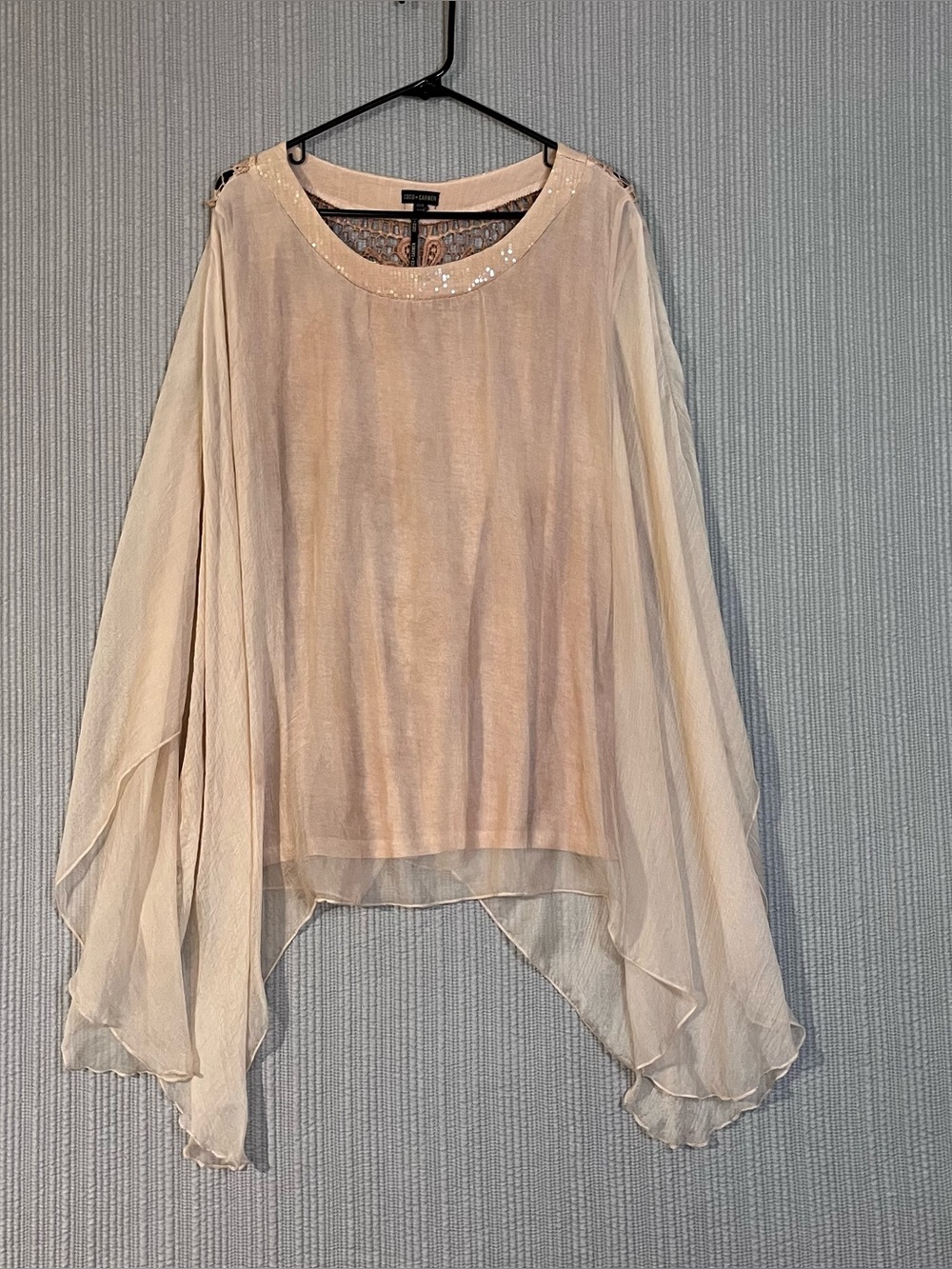 New Coco + Carmen One-size Elegant Asymmetrical Poncho Blouse Lace Back Panel
